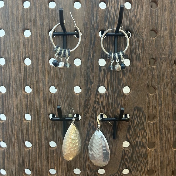 Coldwater Creek Silver and Black Earrings Set - Picture 1 of 5